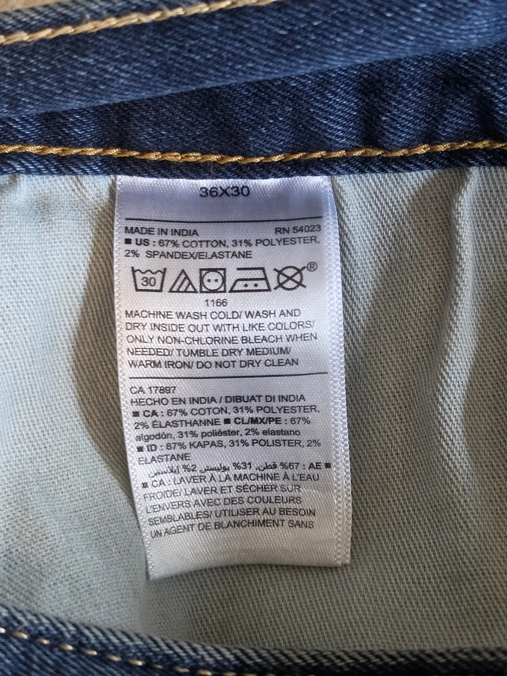 Old Navy Slim Men's Jeans in Dark Blue Denim